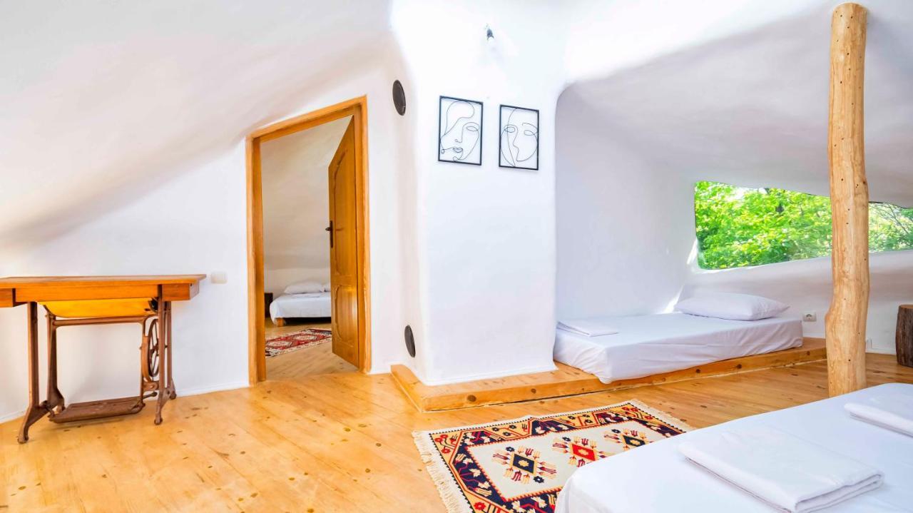 Clay House Banya Villa Banya  Bagian luar foto